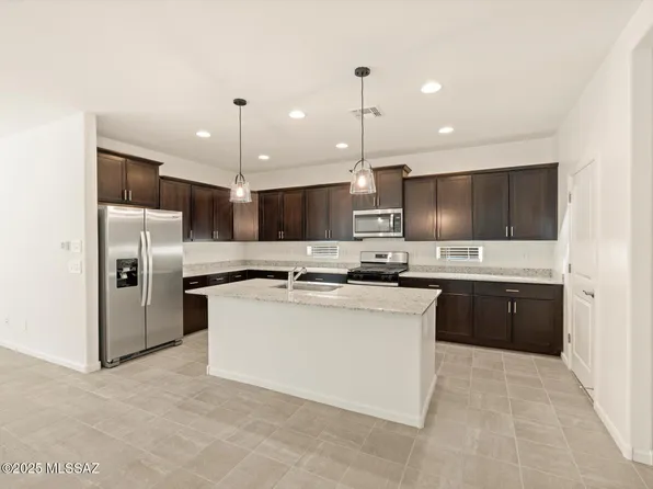 6758 E Via Del Cantillo, Tucson, AZ 85756
