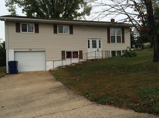 903 E Washington St, Linn, MO 65051