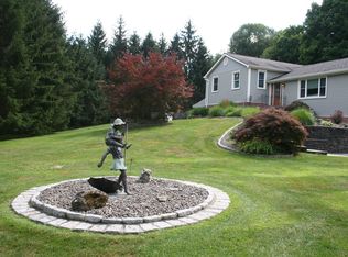 407 Union Valley Rd, Mahopac, NY 10541