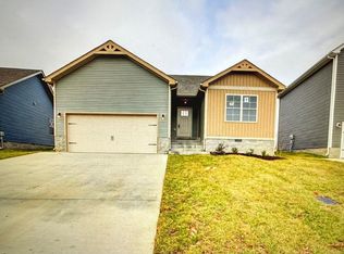 1353 Abby Lou Dr, Clarksville, TN 37040