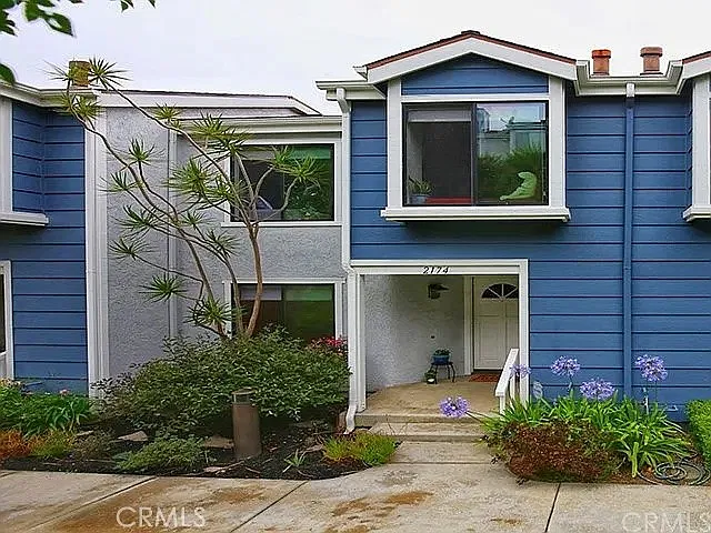 3 bed, 2.5 bath, 1398 sqft, $4,200 — Photo 1