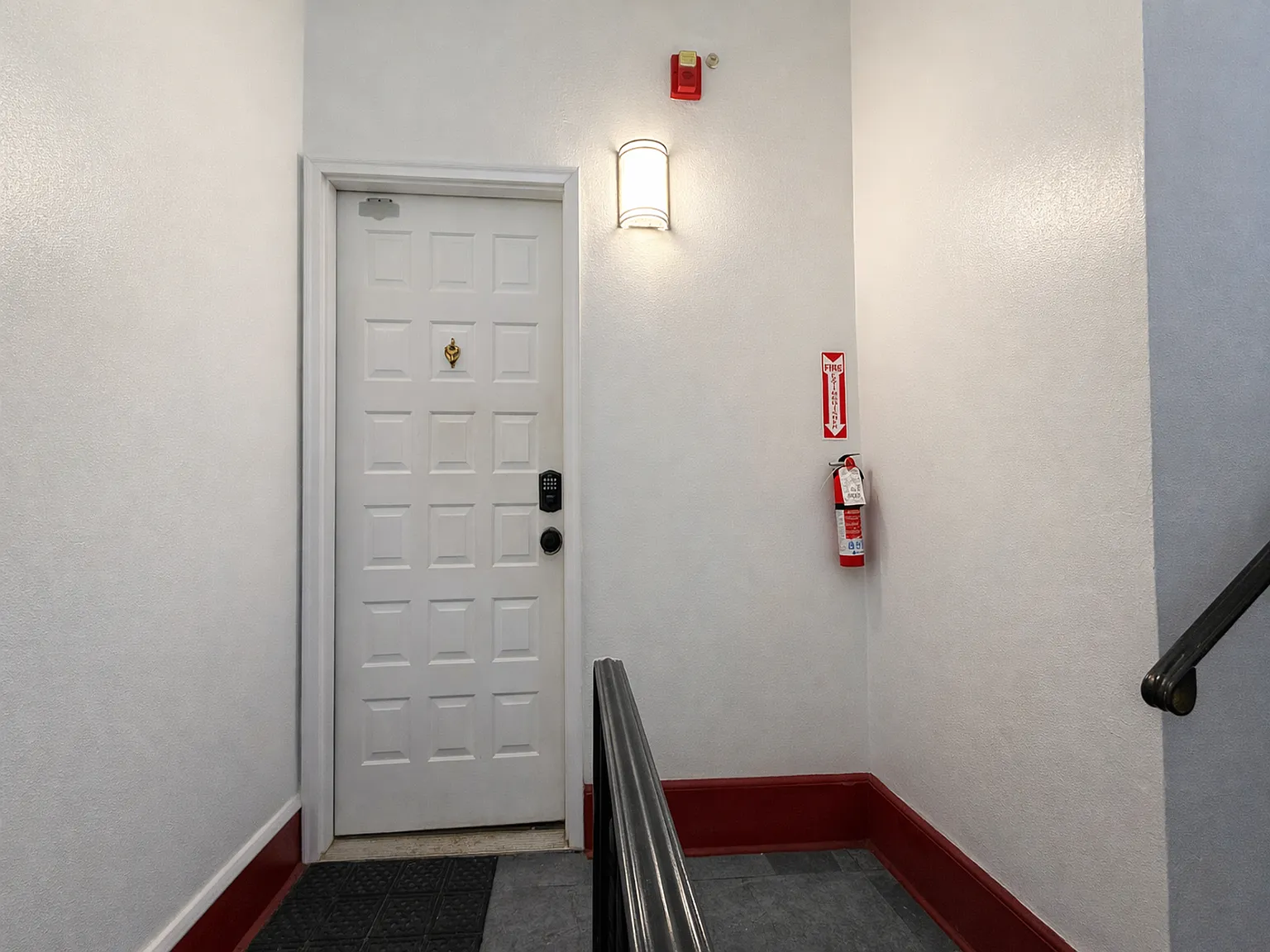 1 bed, 700 sqft, $895 — Photo 2