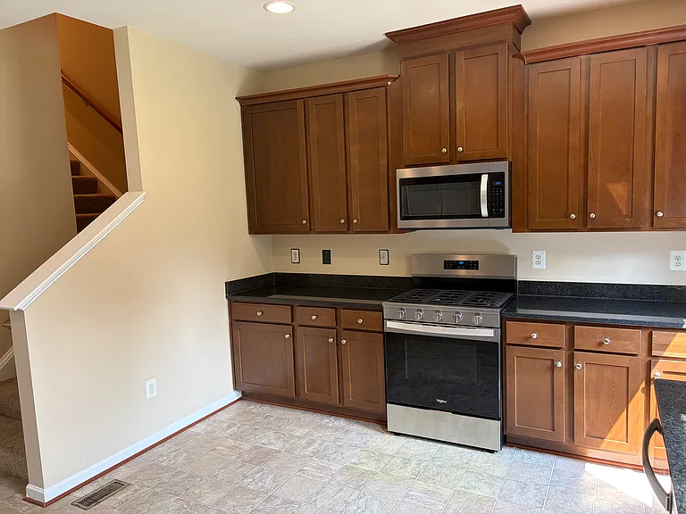 23110 Foxglove Way — Photo 4