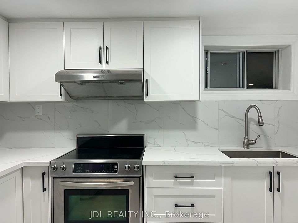 2nd image of 110 Robinson St #A