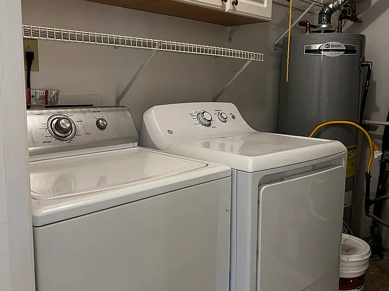 Laundry/utility room