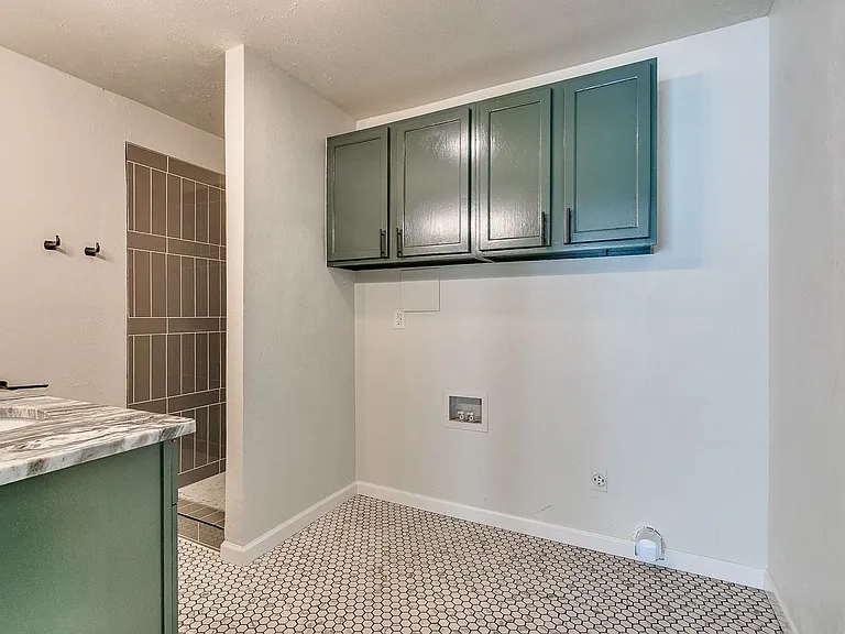 103 E Haddock St — Photo 19