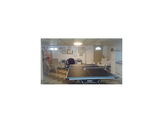 Sold by Cornerstone R.e. Mgt. Corp. | media 9