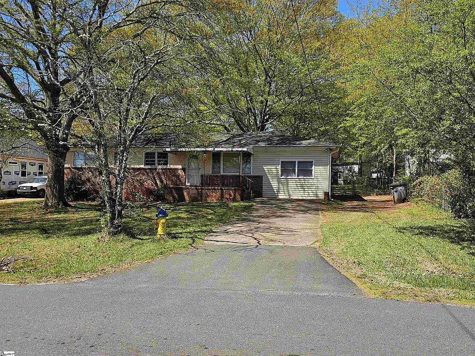 1st image of 118 Sulphur Springs Dr