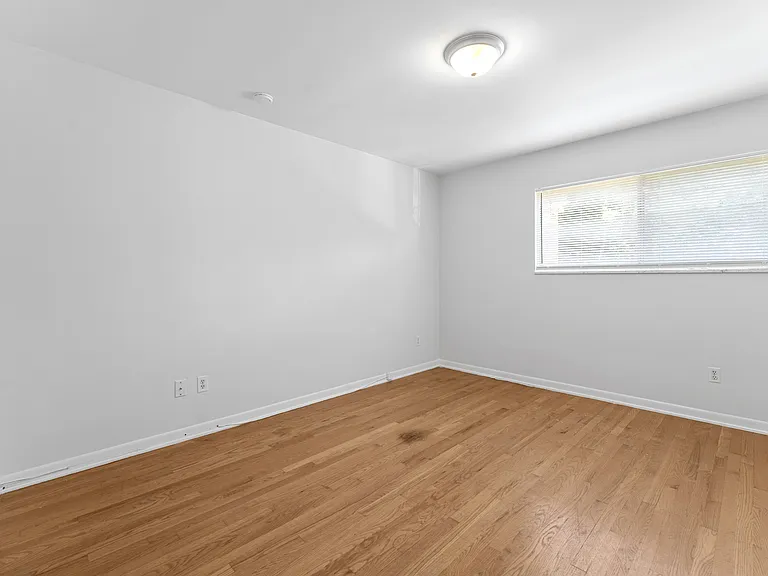 930 Trombley Rd #932 — Photo 12