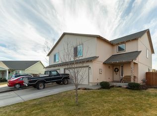 1000 SE Kierra Pl, Madras, OR 97741