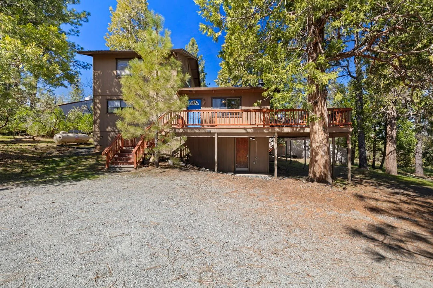 19935 Pine Mountain Dr photo 1