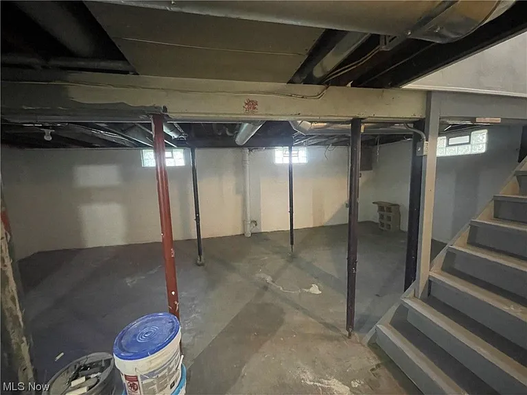 320 Winckles St — Photo 2