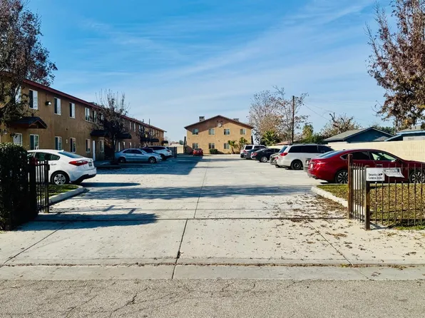 117 N St APT 17, Bakersfield, CA 93304