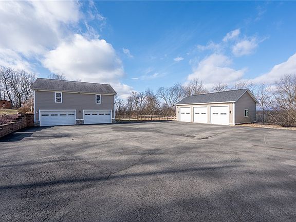 5th image of 152 Twin Run Rd