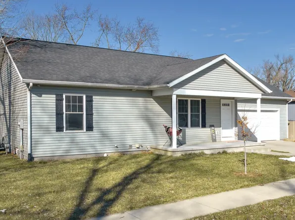 1301 Cosmo St, Goshen, IN 46528