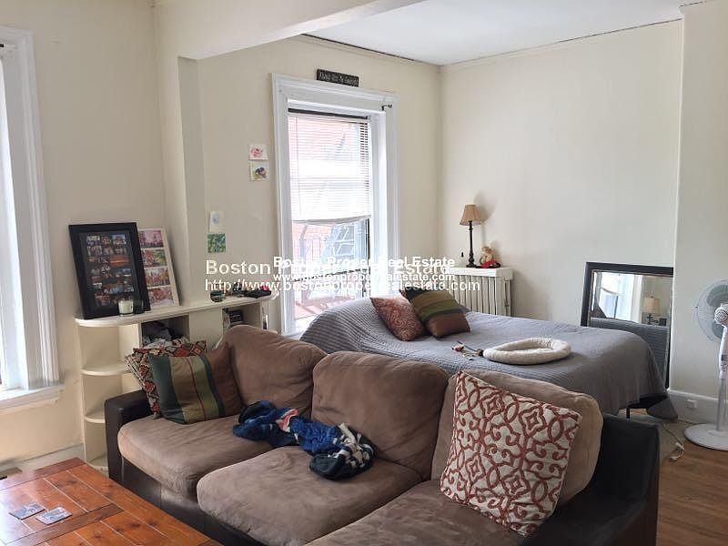 2nd image of 27 Massachusetts Ave #66