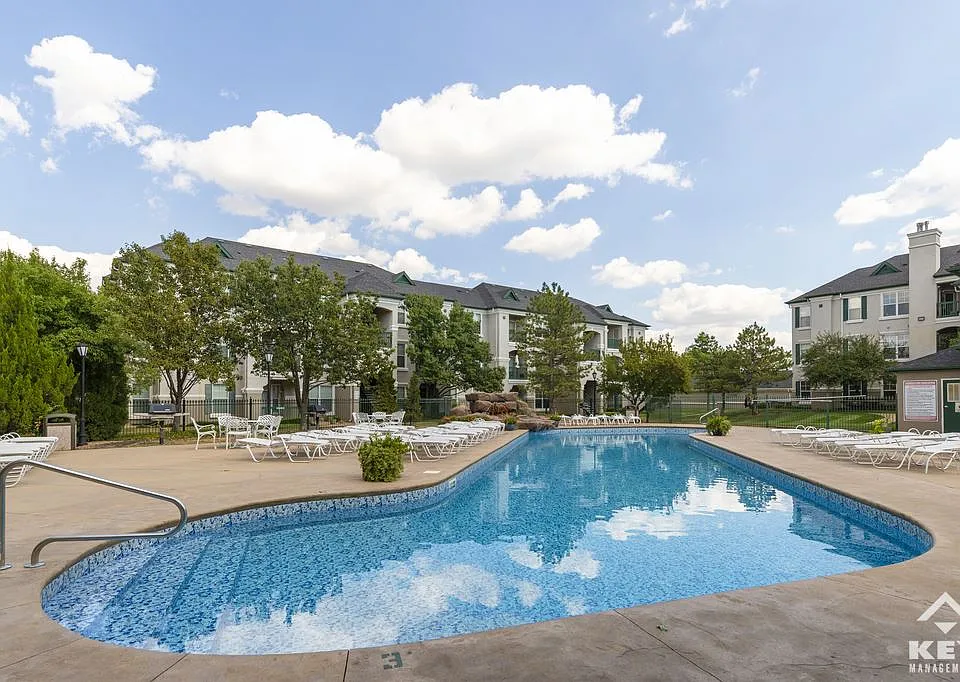 La Crosse Apartments