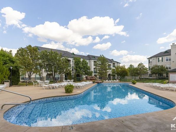 3650 N Woodlawn Blvd #533