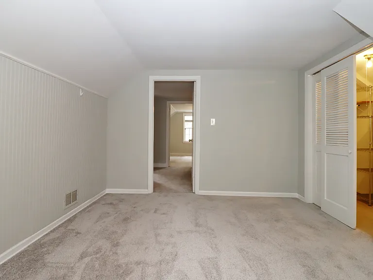 4924 W 57th St — Photo 16