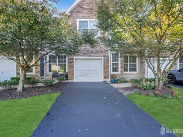 97 Osprey Dr, Old Bridge, NJ 08857