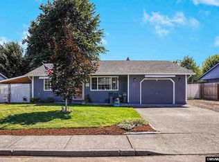 820 N 9th St, Aumsville, OR