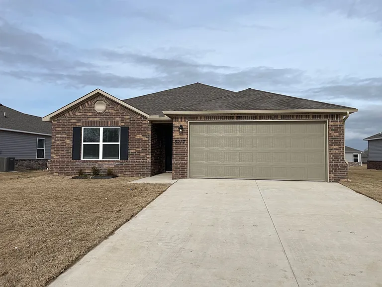 3217 E Ricky Dr — Photo 3