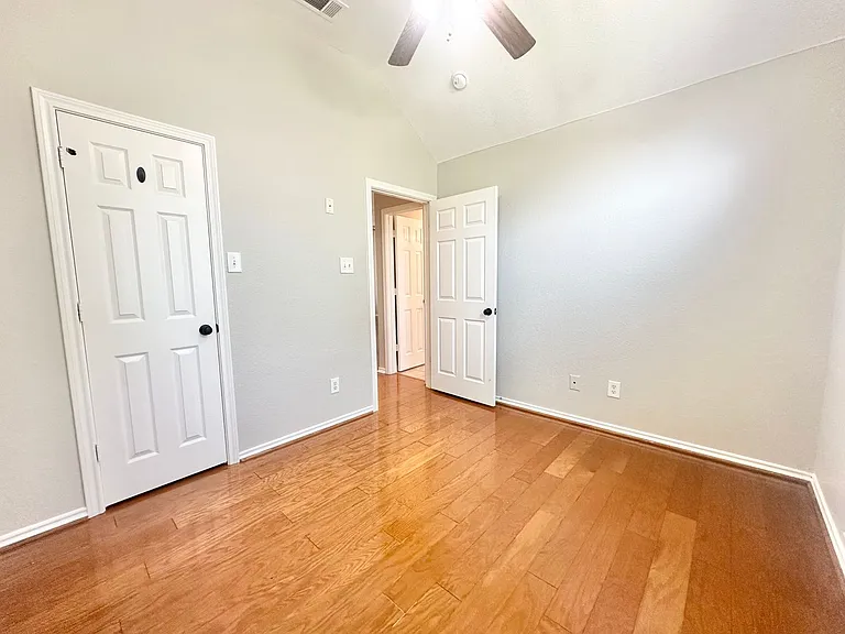 1806 Sand Stone Dr — Photo 17