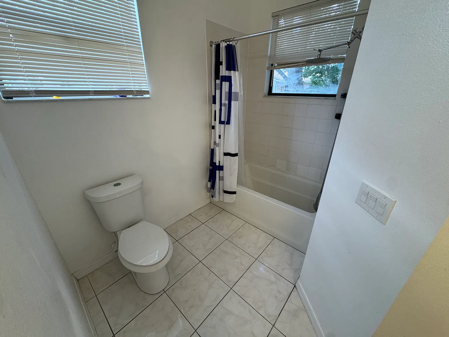 3 bed, 1276 sqft, $2,350 — Photo 4