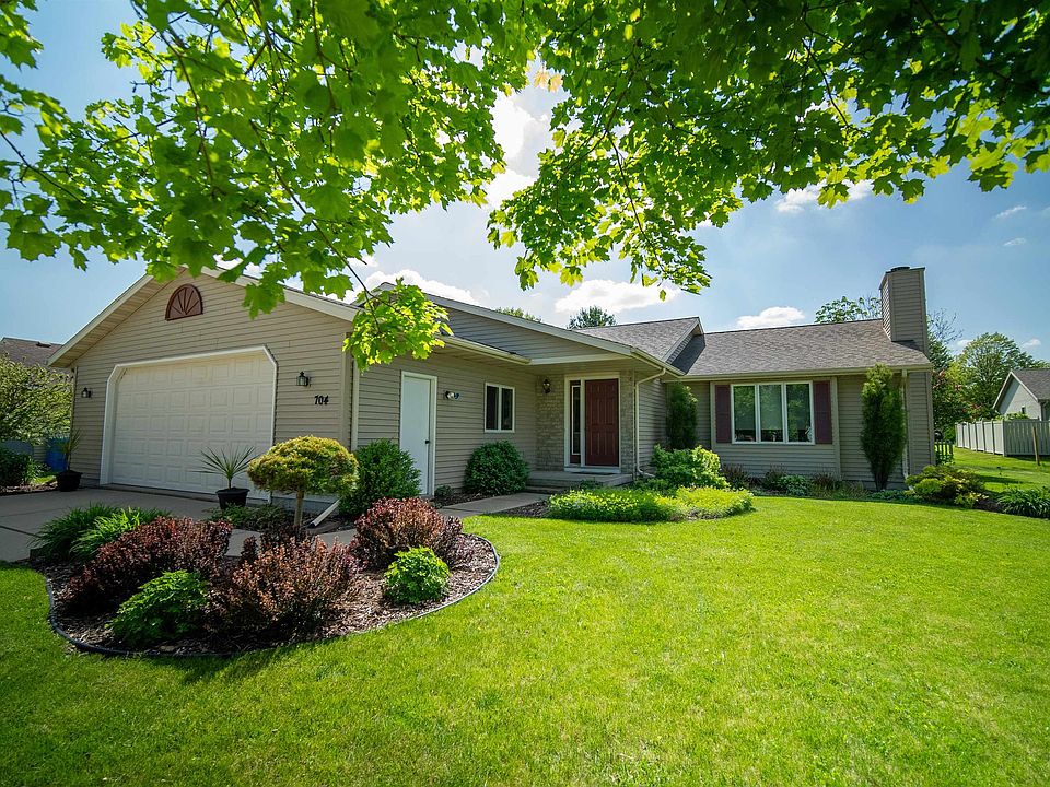 1st image of 704 Western Meadows Dr