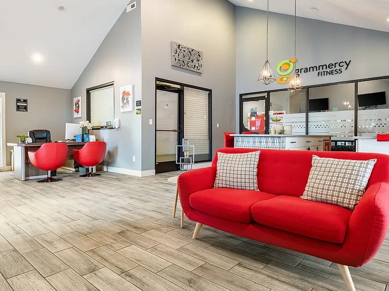 Grammercy Apartments — Photo 15