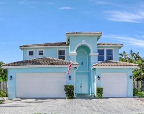 400 SW 15th Dr Photo 1