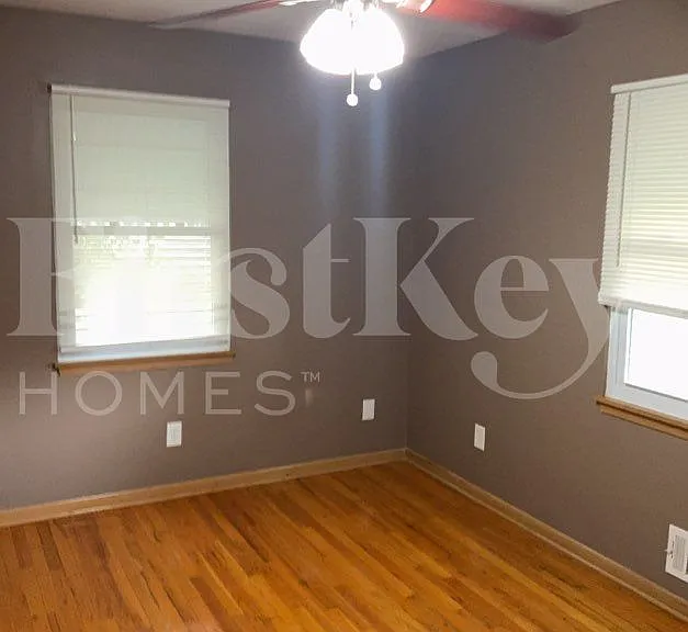 9009 E 84th St — Photo 12