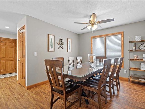 4th image of 10191 Blue Spruce Dr