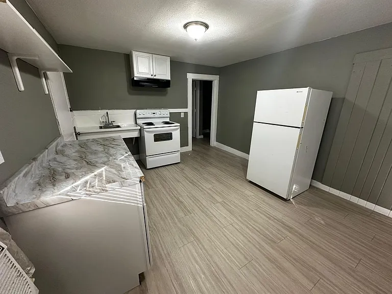 8406 N N Brks #A — Photo 7