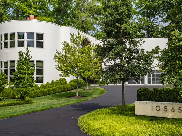 10565 Spring Mill Rd, Indianapolis, IN 46290