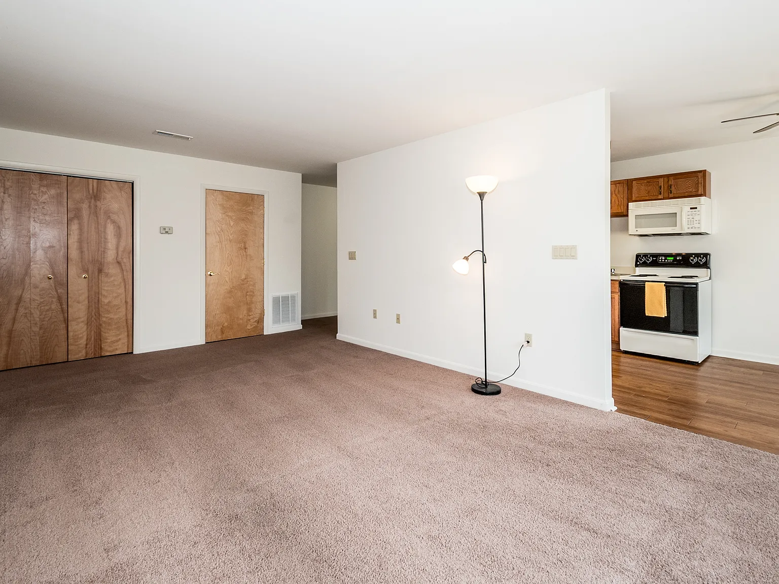 Lincoln Ridge Apartments — Photo 4