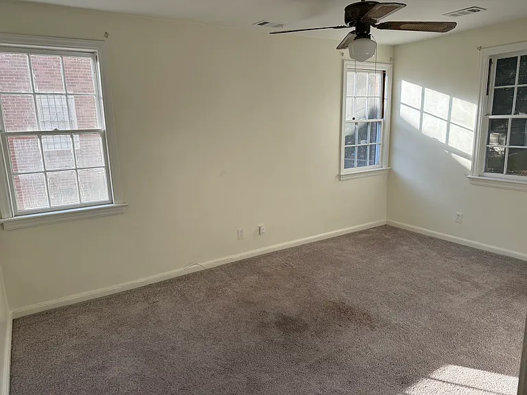 2835 Schaul St — Photo 12