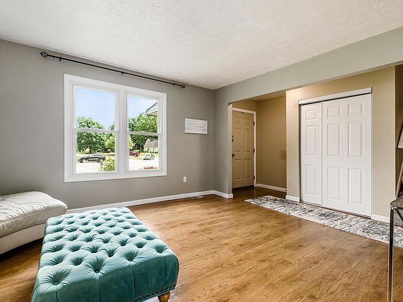 4th image of 47 Grangefield Ct