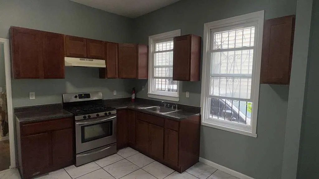 2 bed, $1,750 — Photo 4