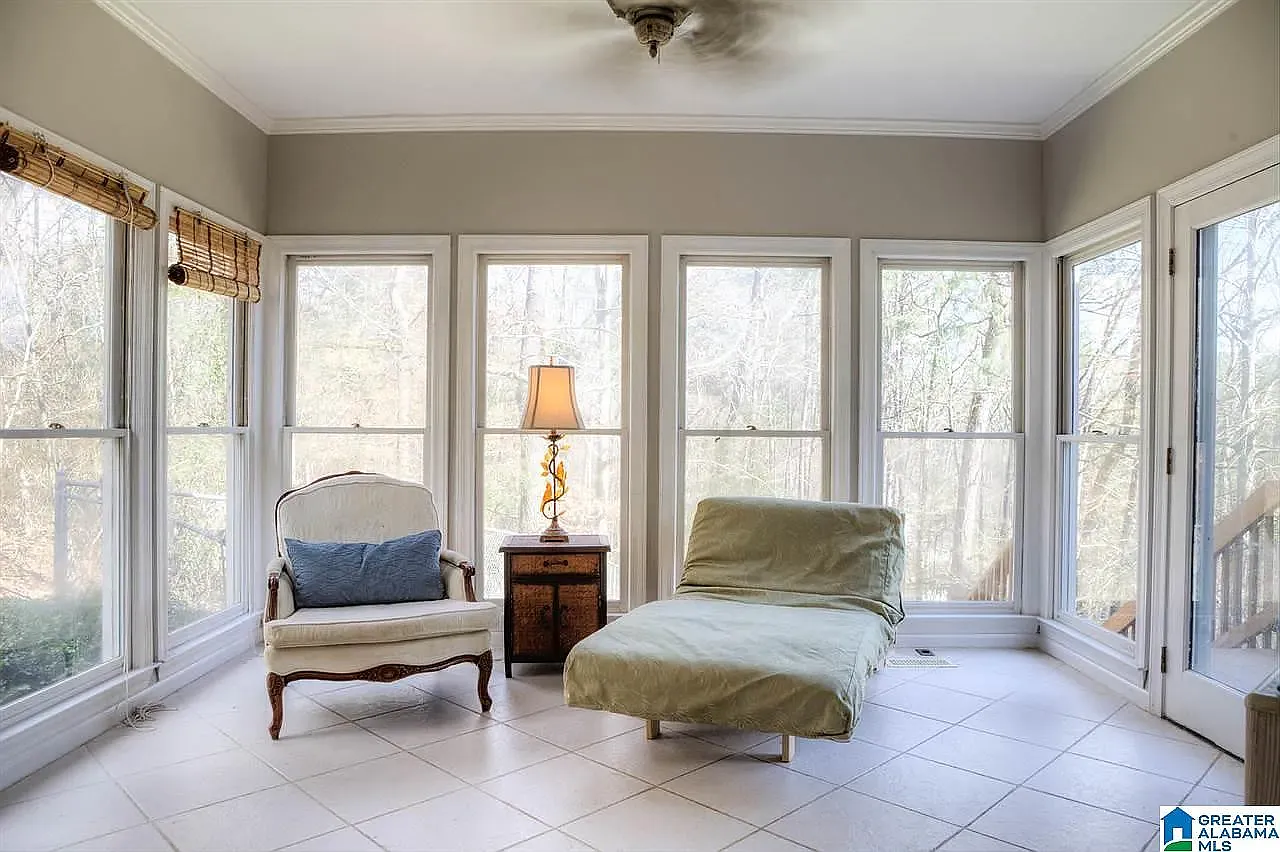 3 bed, 2.5 bath, 2546 sqft, $2,900 — Photo 4