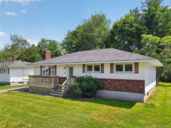 38 Lindsay St, Riverview, NB E1B 3A1