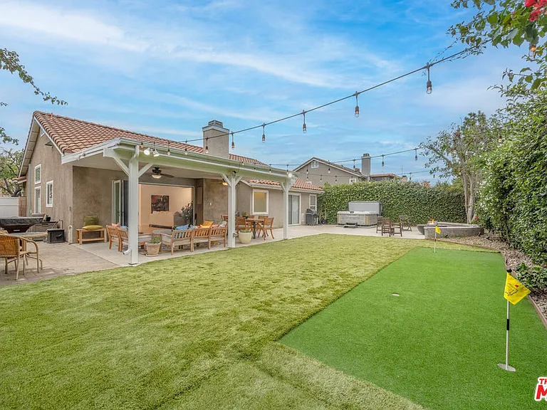 1220 Dincara Rd — Photo 32