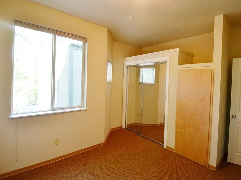 648 E 17th Ave #1-20 — Photo 23