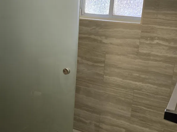 120 West 13th Street image 13 of 16