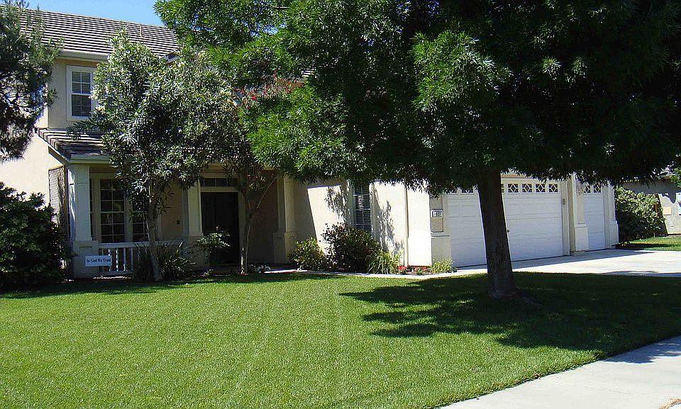 1st image of 937 W Windsor Dr