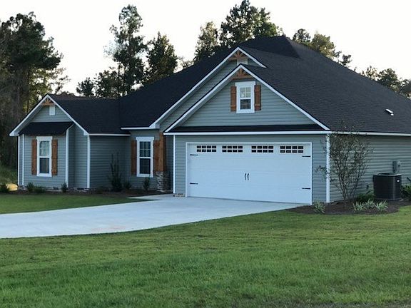 Qualifies for 100% USDA Financing