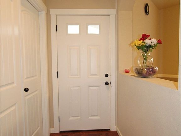 3rd image of 4901 Greenwood Dr SW