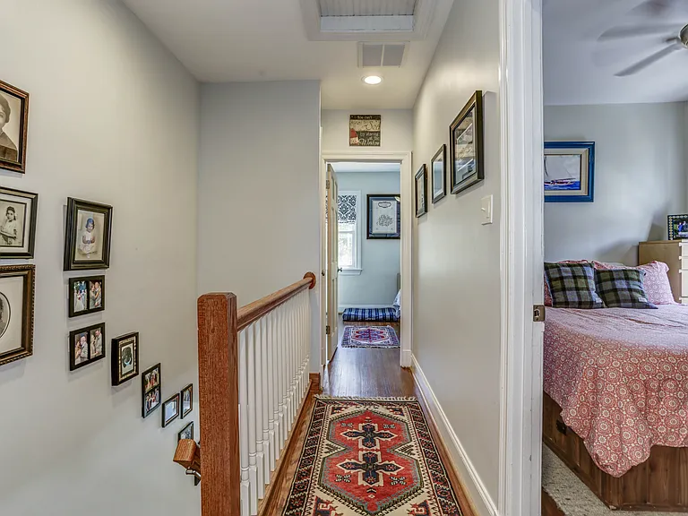 821 Tewkesbury Pl NW — Photo 35