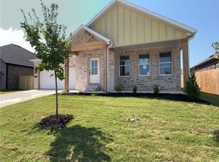 6805 Basswood Ave, Bentonville, AR 72713