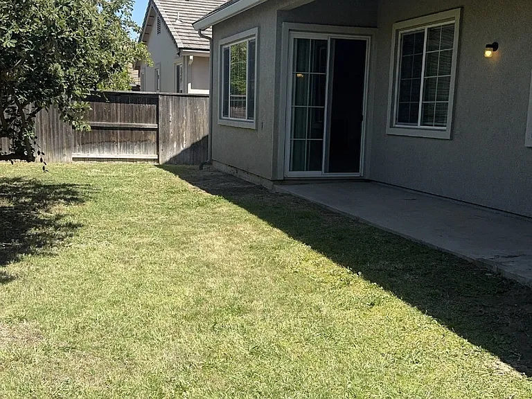 397 Noble Dr — Photo 22